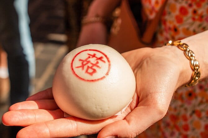 Eating London: Twilight Soho VIP Food & Drinks Tour - What’s Included?