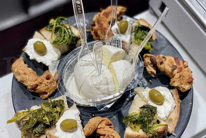 Eating Naples Street Food Tour with Guided Tasting and Sightseeing - Analyzing the Value for Money