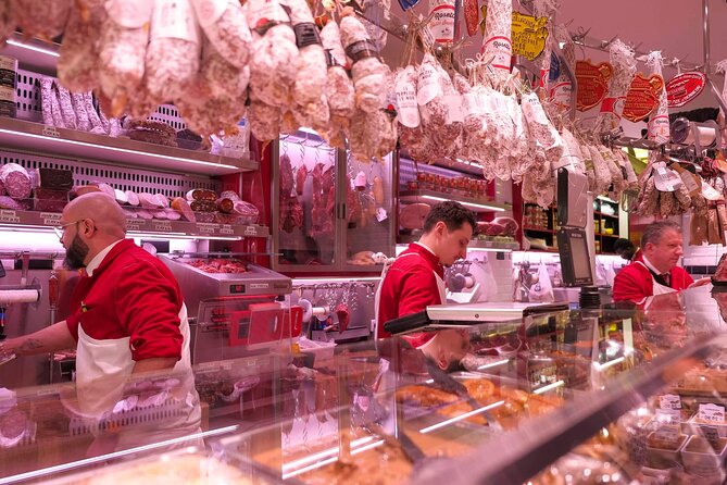 Eating Paris: Montmartre Food & Wine Tour - French Gastronomy Indulgence