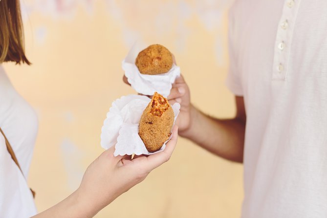 Eating Rome: Trastevere Pasta Making Class - San Cosimato Food Market