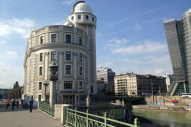 eBike for explorer Vienna 60min with Guide - ride the bike for the whole day - Who this tour suits best