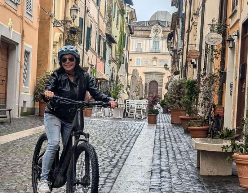 EBike Roman Castles : Papal Palace & Lake (Train from Rome) - What Makes This Tour Stand Out