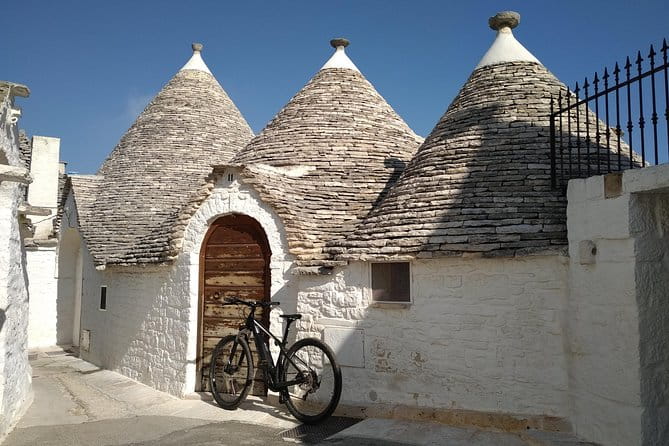 Ebike tours: Alberobello and the wines of Valle d'Itria - The Sum Up
