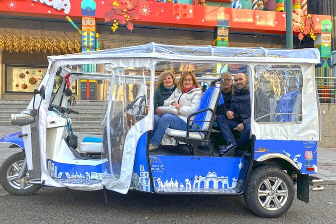 Eco Friendly Tuk Tuk Experience with the Local in Madrid - What Makes This Tour Stand Out?