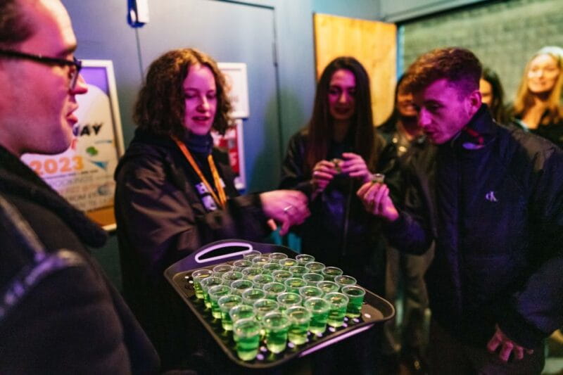 Edinburgh: 7 Bar Pub Crawl with 7 Shots & Discounts - Exploring Edinburgh’s Nightlife Through a 7-Bar Pub Crawl