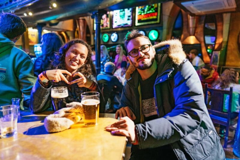 Edinburgh: 7 Bar Pub Crawl with 7 Shots & Discounts - FAQs