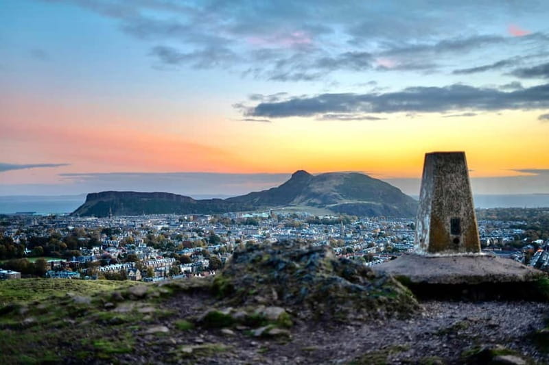 Edinburgh: Arthur's Seat Hike with Mountain Guide - Discovering Arthur’s Seat: A Scenic Journey from the Royal Mile to the Summit