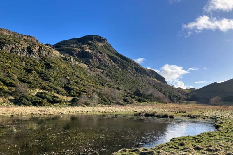 Edinburgh: Calton Hill & Arthur's Seat Hike - Entering Edinburgh’s Heights: What This Tour Offers