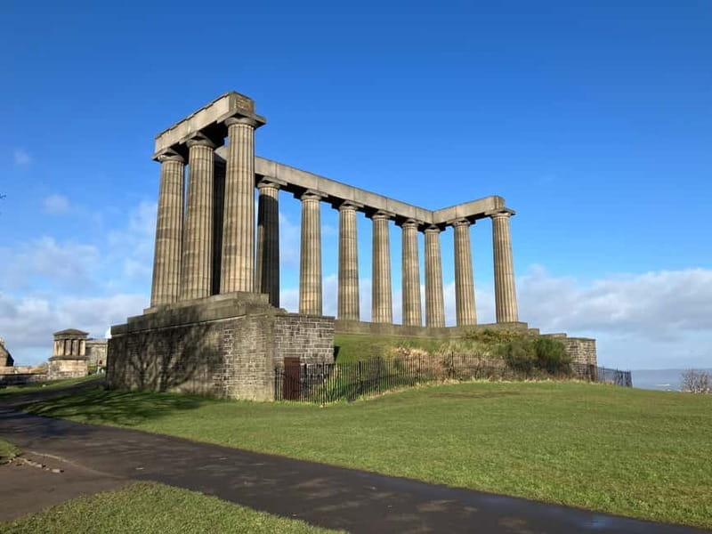 Edinburgh: Calton Hill & Arthur's Seat Hike - Holyrood Park and Wildlife: Nature and Tranquility