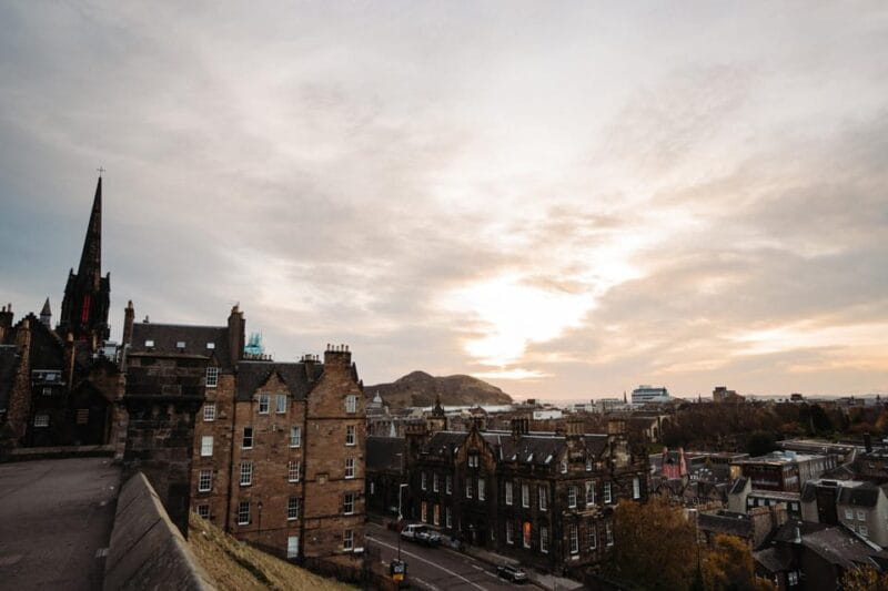 Edinburgh: Castle, Holyrood & Royal Mile Guided Tour - FAQ