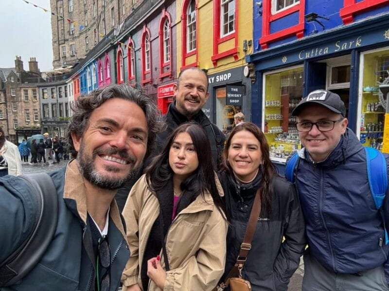 Edinburgh Castle & Royal Mile Walking Tour - Ticket Included - Key Points / Takeaways