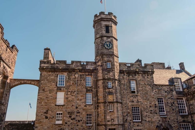 Edinburgh Castle Tickets & Tour - Scottish Guide In a Kilt - Who Should Book This Tour?