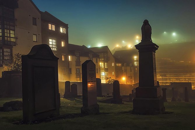Edinburgh Darkside Walking Tour: Mysteries, Murder and Legends - Tales of Witch Trials