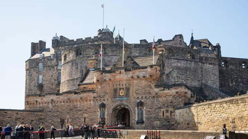 Edinburgh: Edinburgh Castle Guided History Tour with Tickets - Logistics, Price, and Practical Tips
