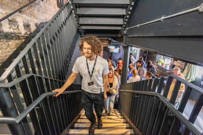 Edinburgh: Holyrood Distillery Whisky & Gin Tour - Final Stop: The Value and Atmosphere