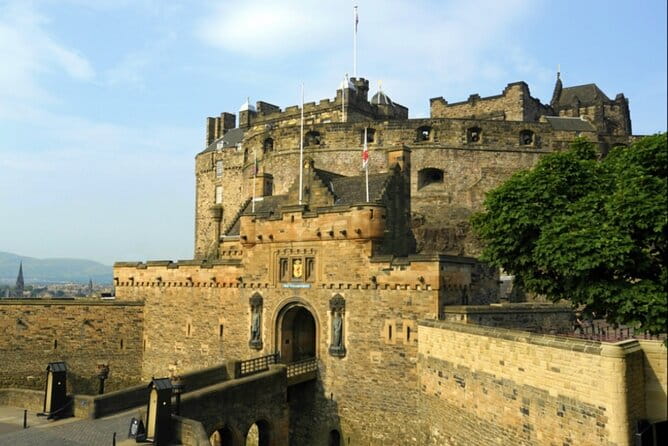 Edinburgh Luxury Private Day Tour | The Royal Experience - Exploring the Experience in Depth