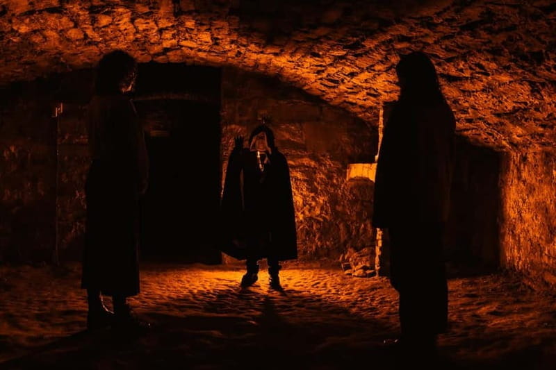 Edinburgh: Multi-Sensory Adults Haunted Vaults Night Tour - Exploring Edinburgh’s Darker Side: The Haunted Vaults Night Tour