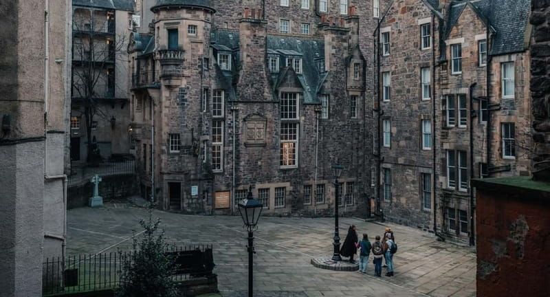 Edinburgh: Multi-Sensory Old Town Ghost Tour Experience - FAQ