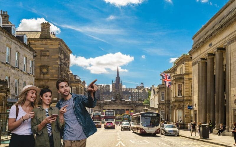Edinburgh New Town: City Walking Tour & Exploration Game - Key Points / Takeaways