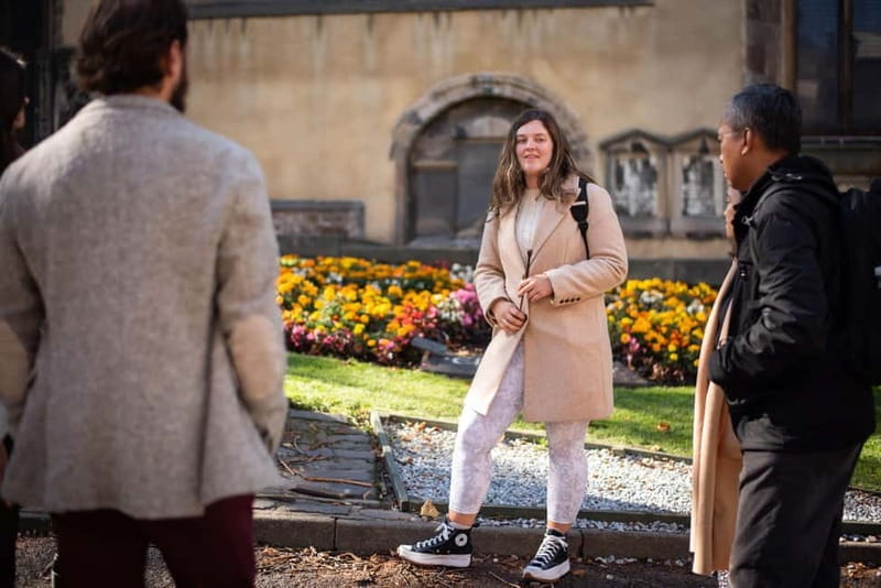 Edinburgh: Old Town Walking Tour with Castle Entry - Key points / Takeaways