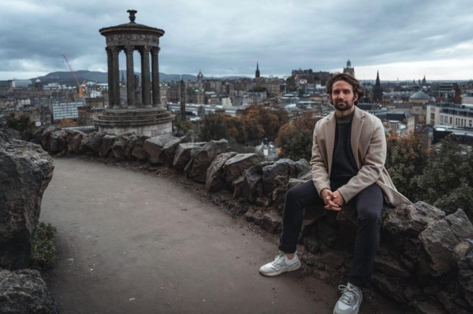Edinburgh: Photo Shoot With a Private Vacation Photographer - Frequently Asked Questions