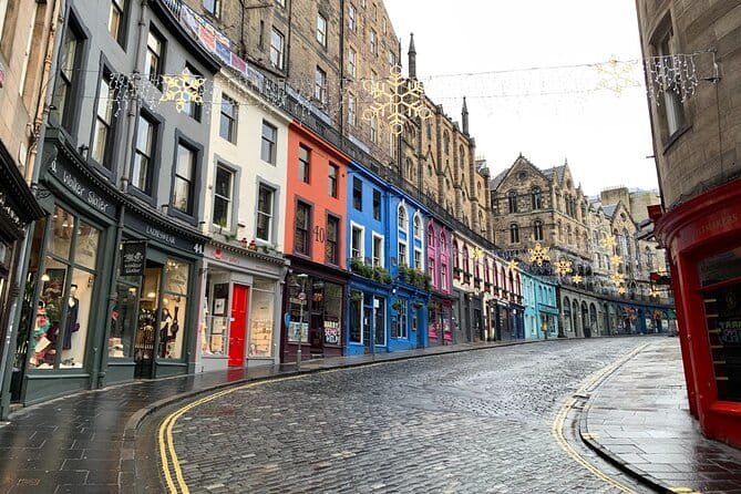 Edinburgh Unveiled: Luxury Private Driving Tour of Edinburgh - Who Is This Tour Best Suited For?
