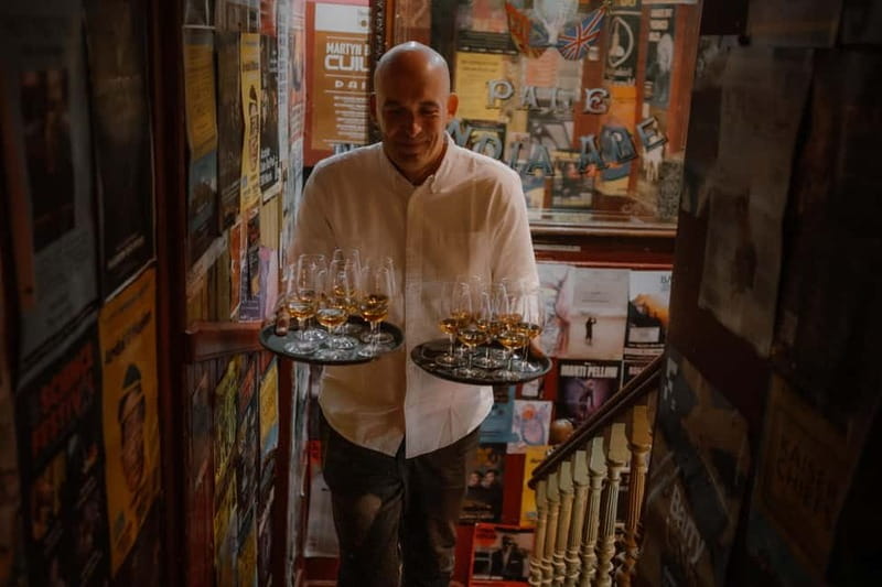 Edinburgh: Whisky Tasting and Storytelling in a Historic Pub - A Closer Look at the Whisky Tasting Experience