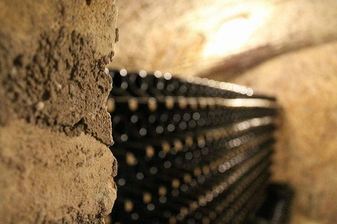 Eger Private Full-Day Wine Tasting Tour and Sightseeing from Budapest - Price and Logistics Analysis