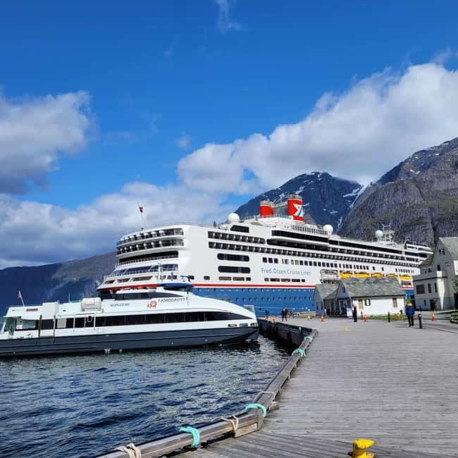 Eidfjord: Vøringsfossen Waterfall Roundtrip Transfer 2h - Price and Value: Why This Trip Stands Out