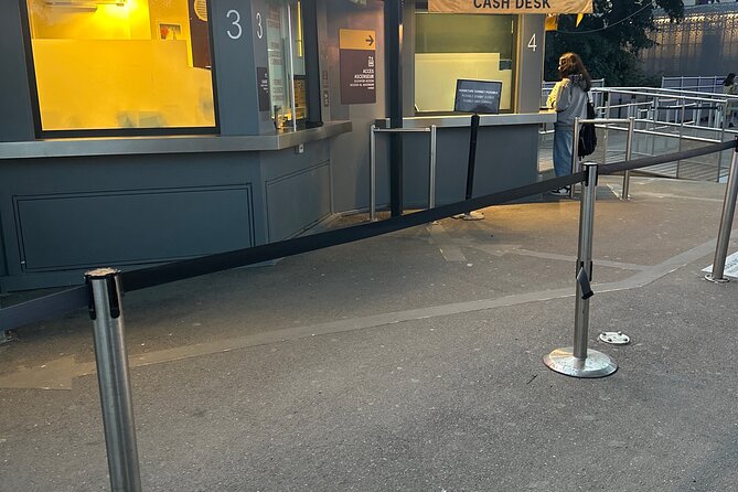 Eiffel Tower Elevator Tour With a Guide (Ecklectours) - Guided Experience