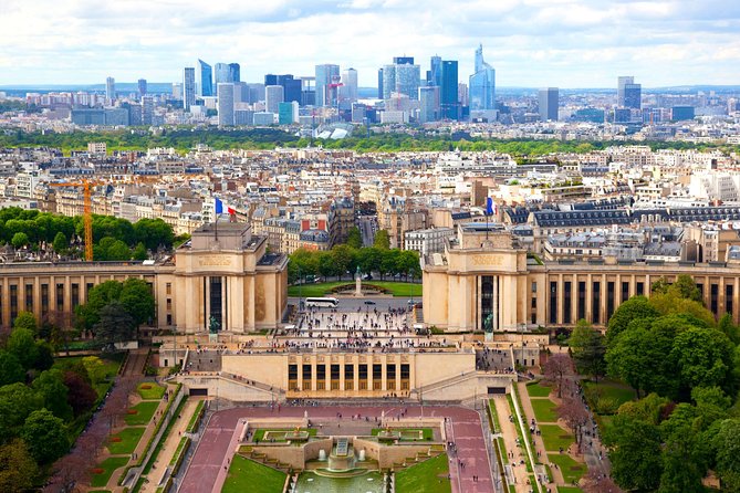 Eiffel Tower Guided Tour With Optional Access to the Summit - Seine River Cruise With Champagne