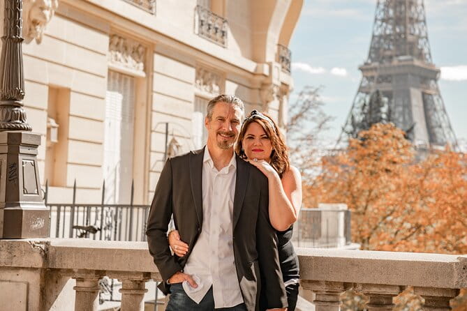 Eiffel Tower Photographer, Professional Photo shoot - Paris - Experience Breakdown: What to Expect from Your Photoshoot in Paris