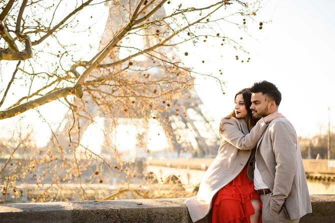 Eiffel Tower Photographer, Professional Photo shoot - Paris - FAQs: Practical Questions Answered