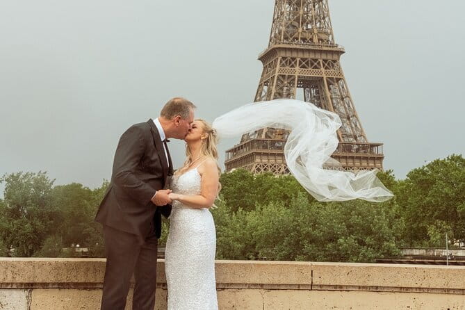 Eiffel Tower Photoshoot - Why This Photoshoot Is Worth Considering