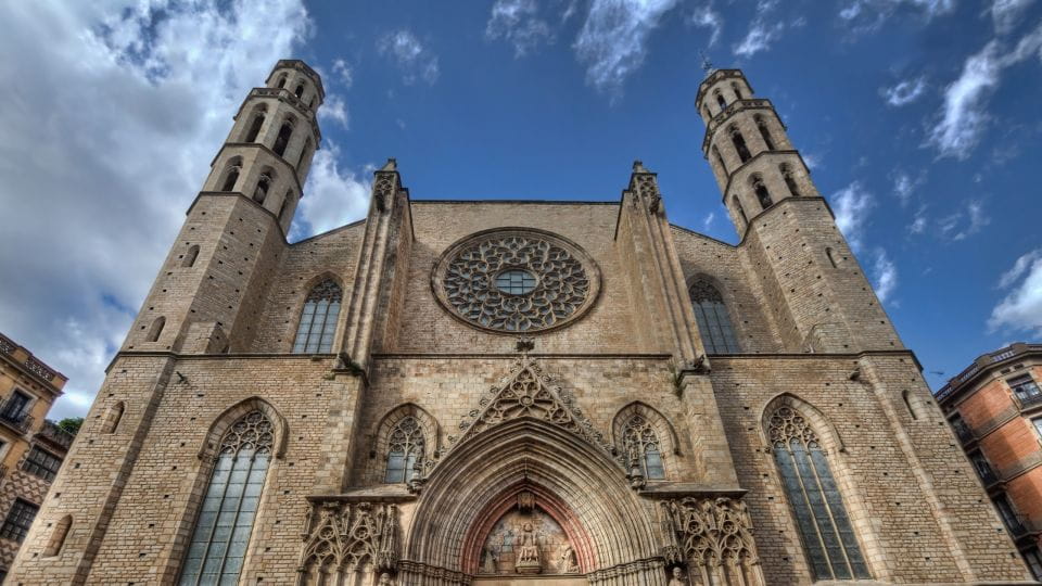 El Born: Basilica of Santa María Del Mar Tour & Terrace Access - Tour Highlights