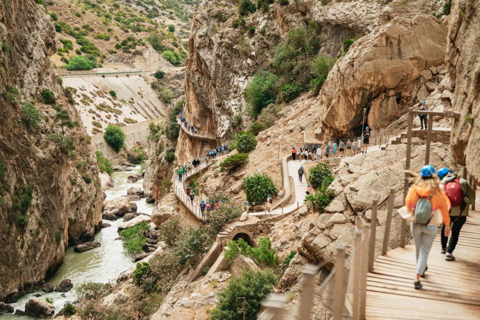 El Chorro: Caminito Del Rey Guided Tour With Shuttle Bus - Things To Know