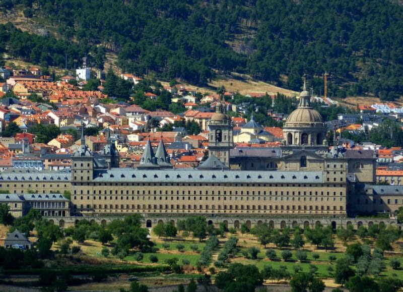 El Escorial - Private Guided Tour - Artistic Treasures and the Bourbon Palace