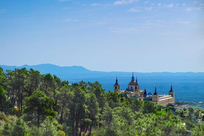 El Escorial, Valley & Segovia day tour from Madrid - What We Like about This Tour