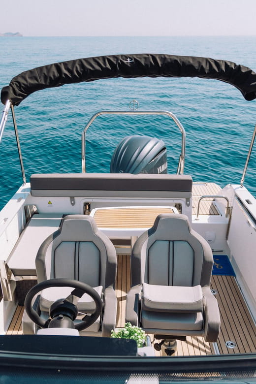 Elaphite Islands: Private boat tour (Cap Camarat 7.5wa) - FAQs