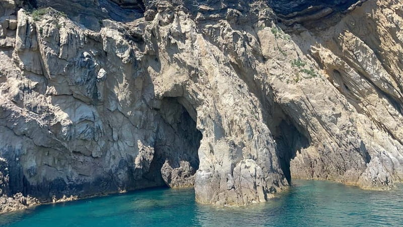 Elba Island boat trips - The Realistic View of the Experience: Pros and Cons