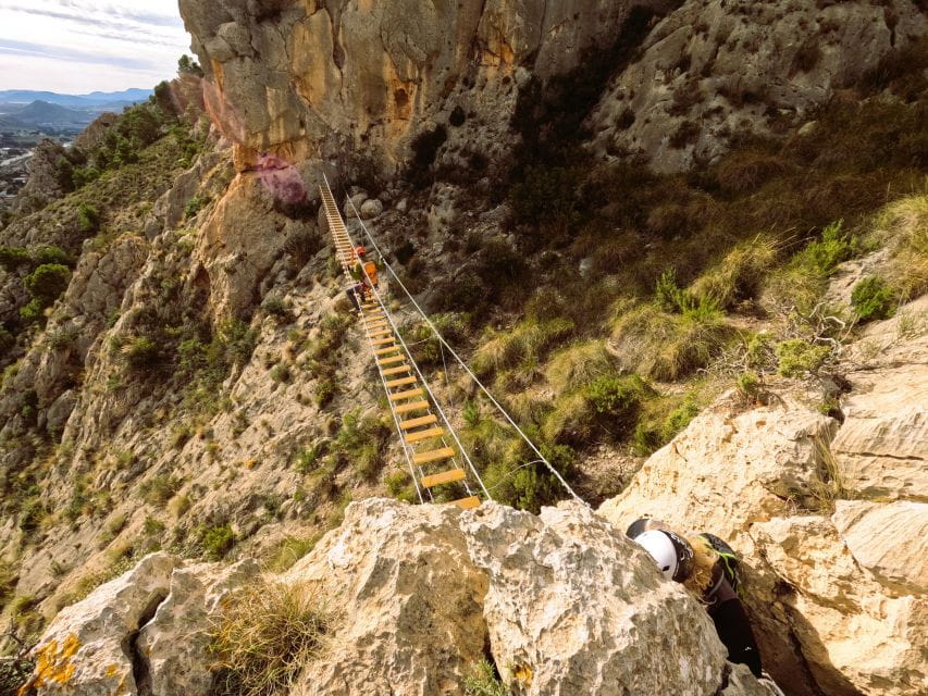 Elda: Bolón Ferrata, Record Zip Line. - Itinerary and Highlights