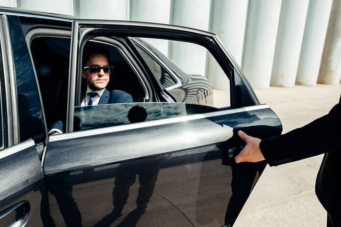 Elite Transfers: Paris, Airport & Disneyland - Who Will Love It?