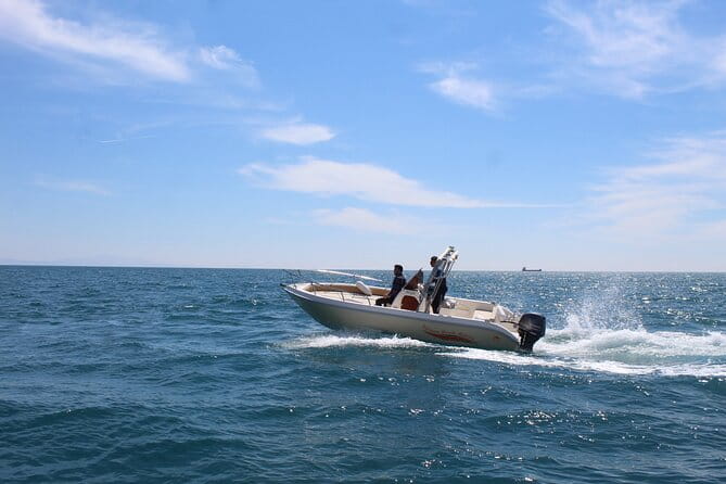 EN 21 boat rental without license on the Amalfi coast - The Sum Up