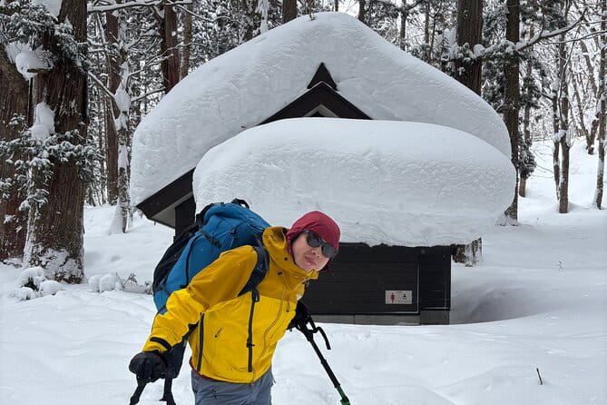 EN/CN Guided Snowshoeing and Snow Monkey Tour in Nagano - Experience the Beauty of Nagano in Winter
