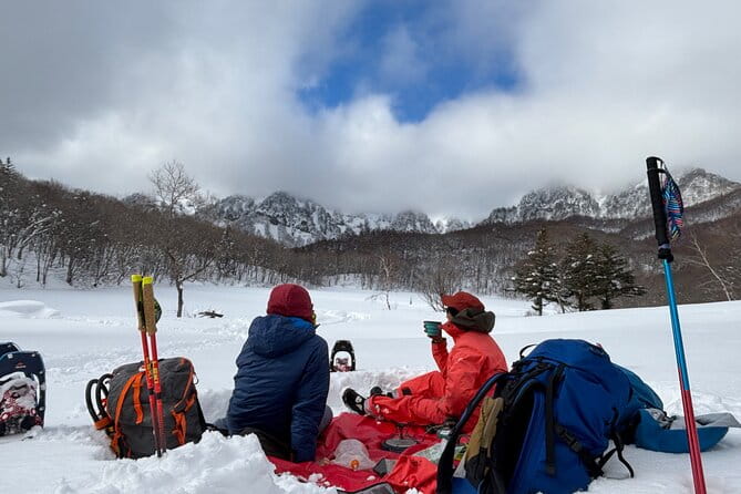 EN/CN Guided Snowshoeing and Snow Monkey Tour in Nagano - Why Choose This Guided Tour