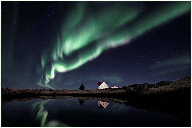 Enchanted Northern Lights: Hot Chocolate & Photos - Small Group! - Just The Basics