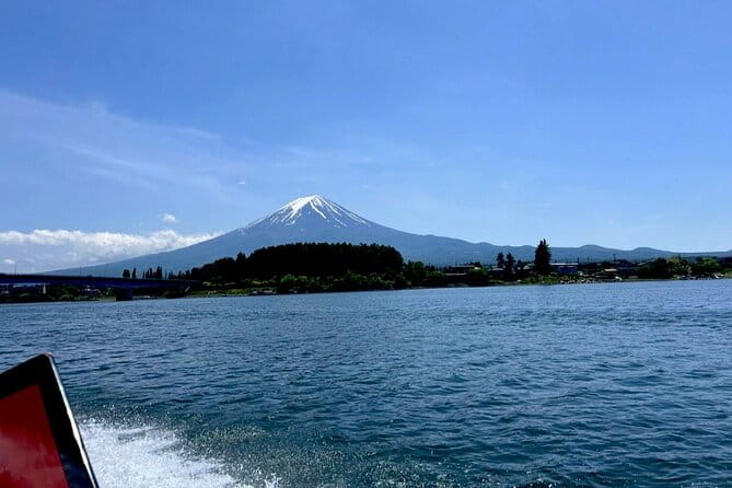 English Guided Mt. Fuji and Lake Kawaguchi Group Tour - Itinerary