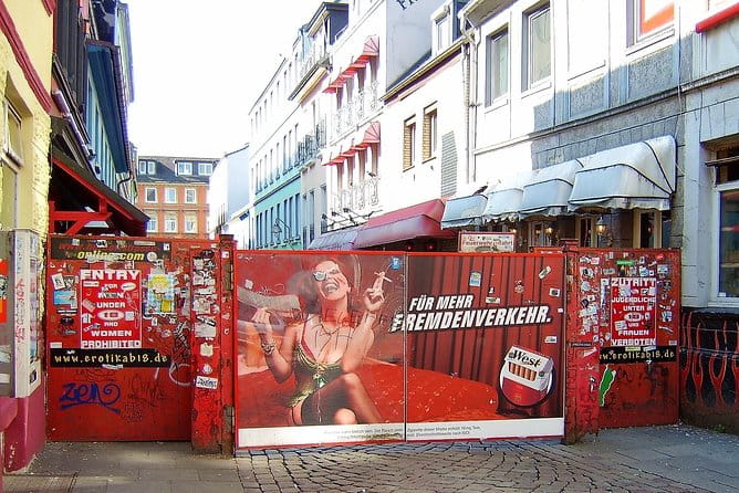English guided Tour of the "Sinful Mile" Reeperbahn and Red Light District - Practical Details and Tips