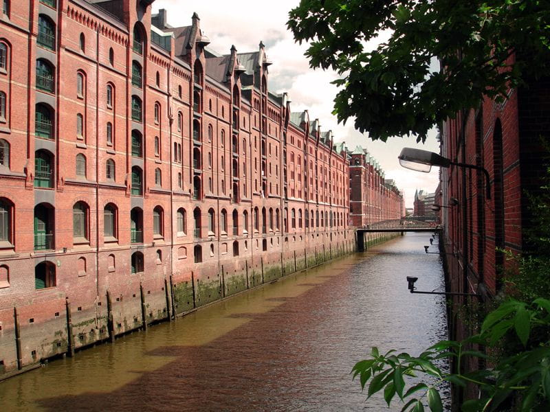 English Hamburg City Center Pay-What-You-Want Walking Tour - Key Points