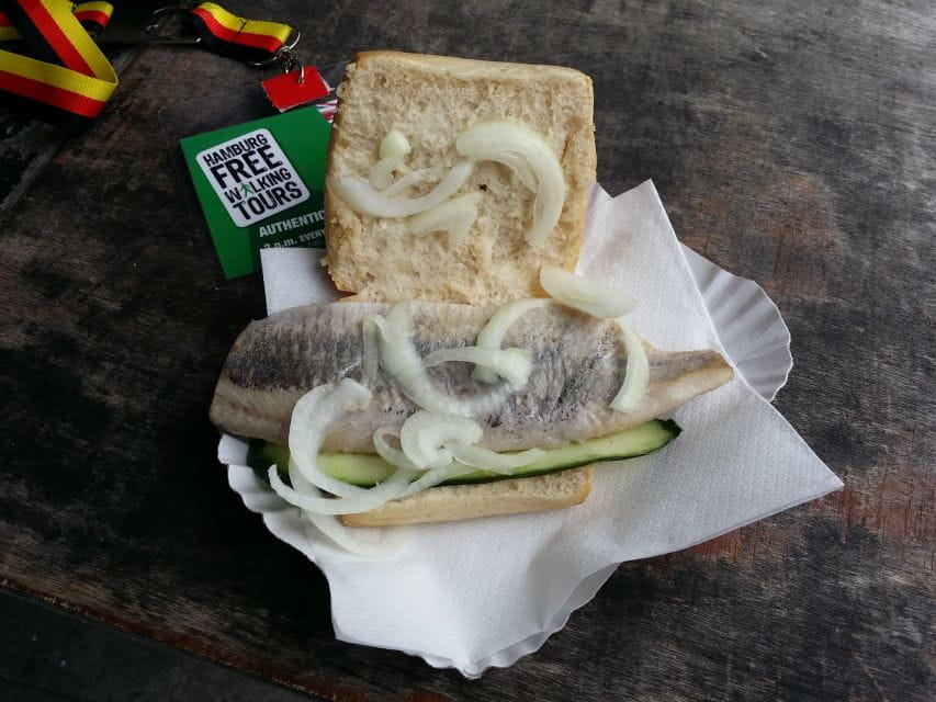 English Hamburg City Center Pay-What-You-Want Walking Tour - Group Bookings